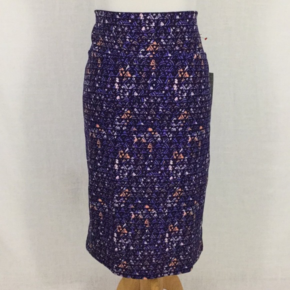 LuLaRoe Dresses & Skirts - NWT LuLaRoe Cassie - pretty in purple